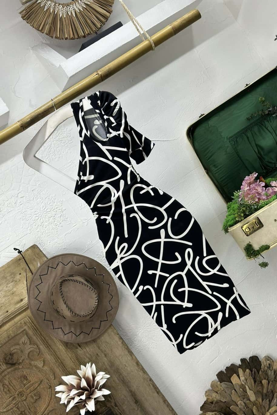 Rochie modernă de damă în alb R1091