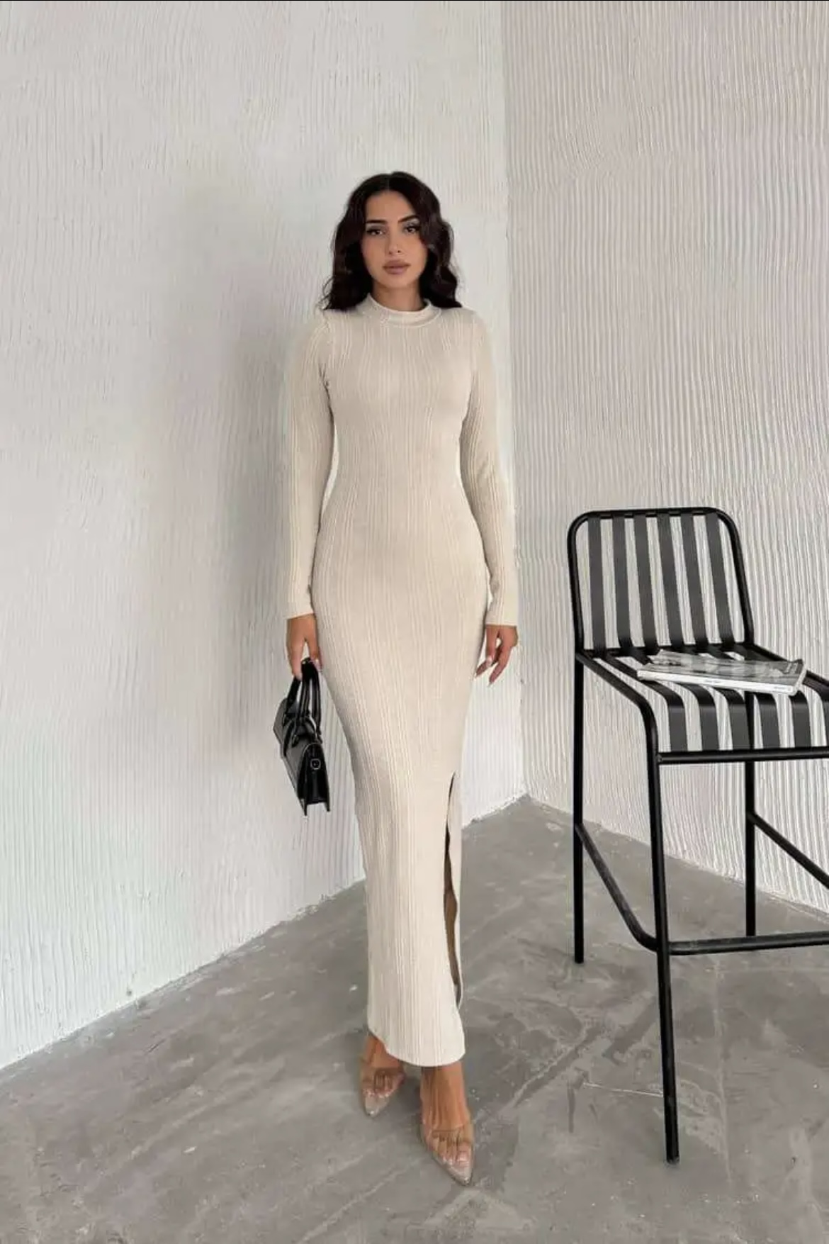 Rochie stilizată cu textură în rips și accent expresiv R1144