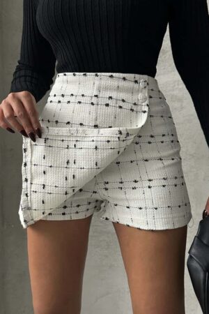 Pantaloni scurți eleganti buclé DP223